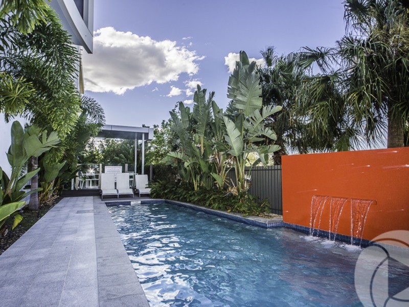 306/15 Compass Drive, Biggera Waters QLD 4216