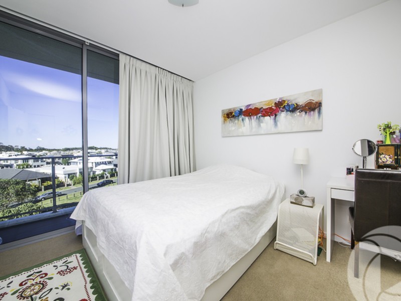 306/15 Compass Drive, Biggera Waters QLD 4216