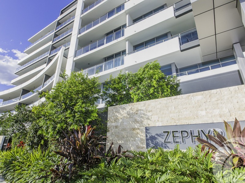 306/15 Compass Drive, Biggera Waters QLD 4216