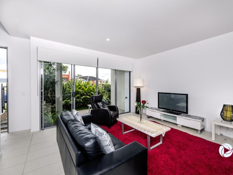 17/6-8 South Bay Drive, Varsity Lakes QLD 4227