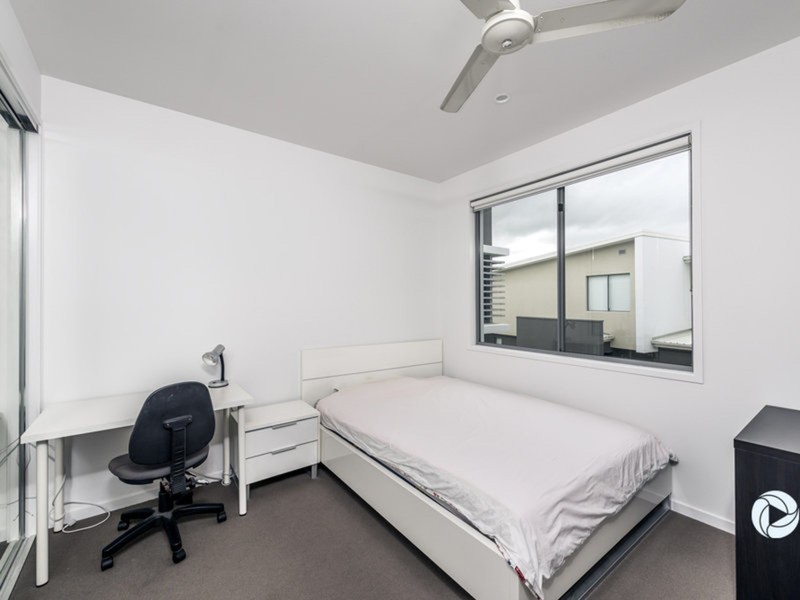 17/6-8 South Bay Drive, Varsity Lakes QLD 4227