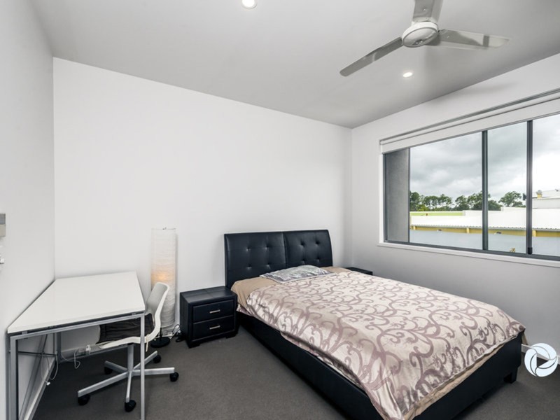 17/6-8 South Bay Drive, Varsity Lakes QLD 4227