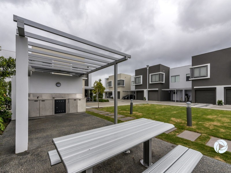 17/6-8 South Bay Drive, Varsity Lakes QLD 4227