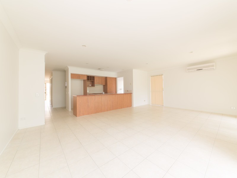 69/302 Christine Avenue, Varsity Lakes QLD 4227