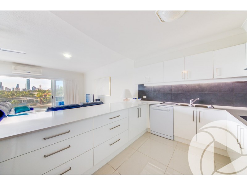 3D/11 Eady Avenue, Broadbeach Waters QLD 4218