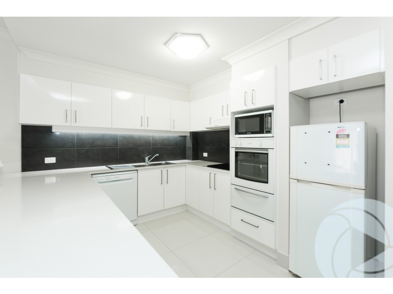 3D/11 Eady Avenue, Broadbeach Waters QLD 4218