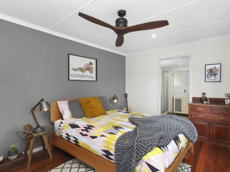 116 West Burleigh Road, Burleigh Heads QLD 4220