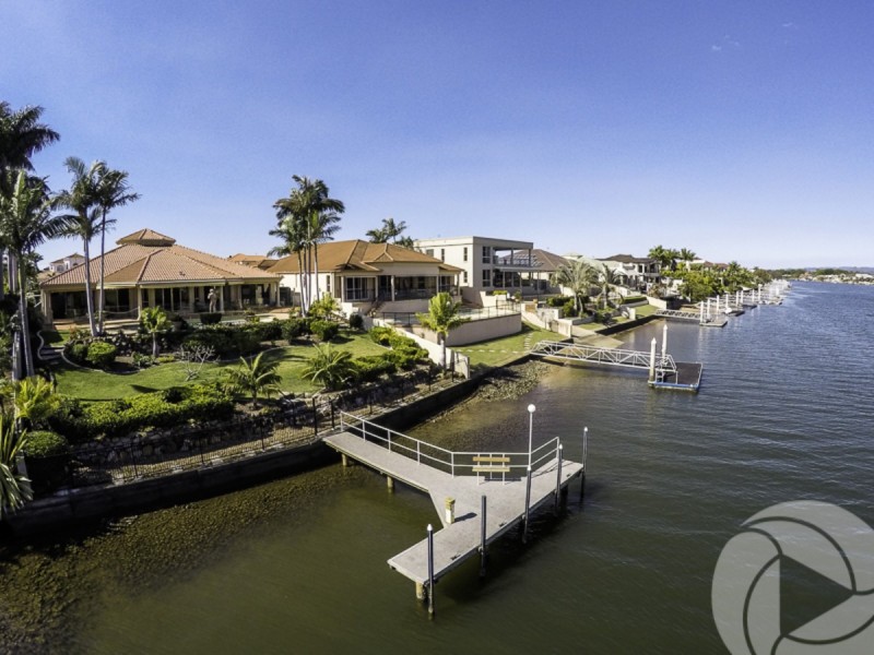 15 Sir Bruce Small Boulevard, Benowa Waters QLD 4217