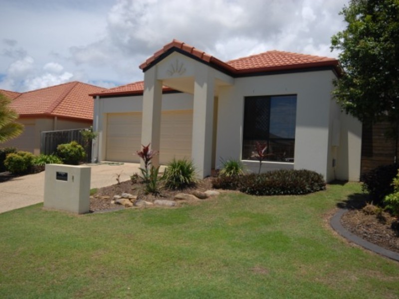 8 Grenada Court, Varsity Lakes QLD 4227