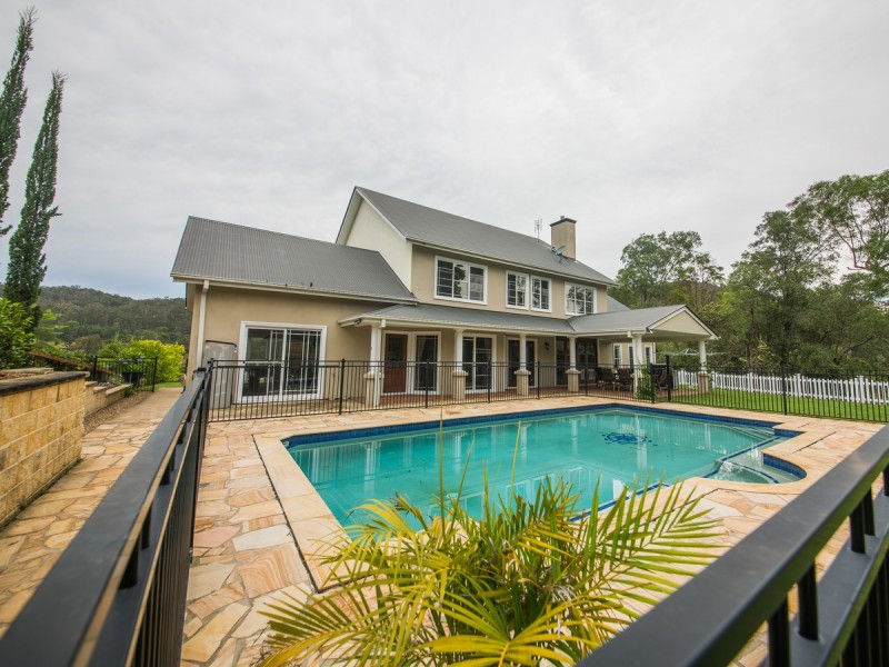 9 Fairy Wren Court, Bonogin QLD 4213