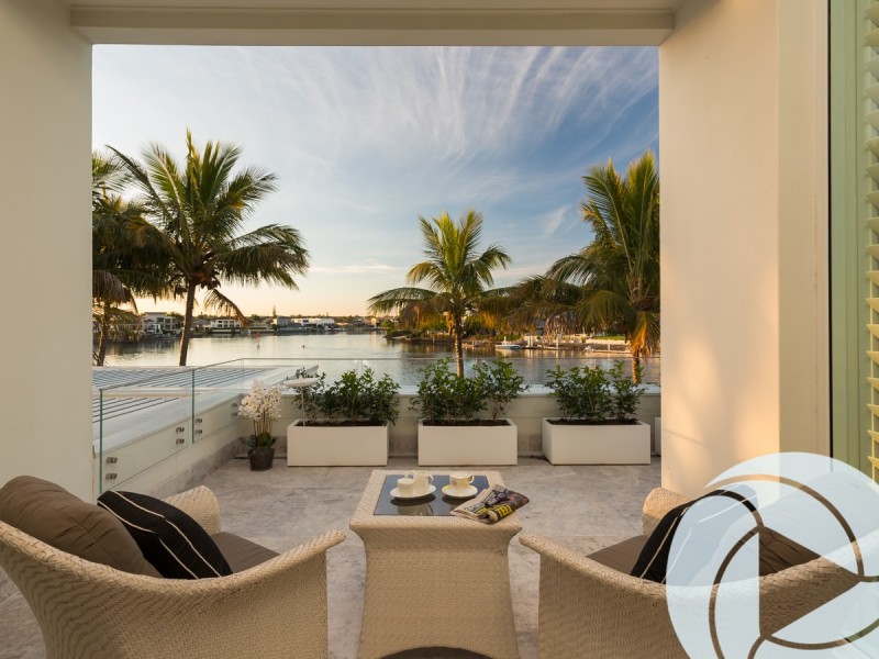 8-10 Marseille Court, Sorrento QLD 4217