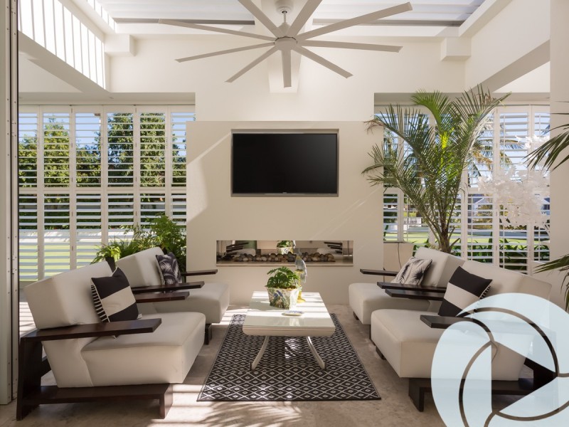 8-10 Marseille Court, Sorrento QLD 4217