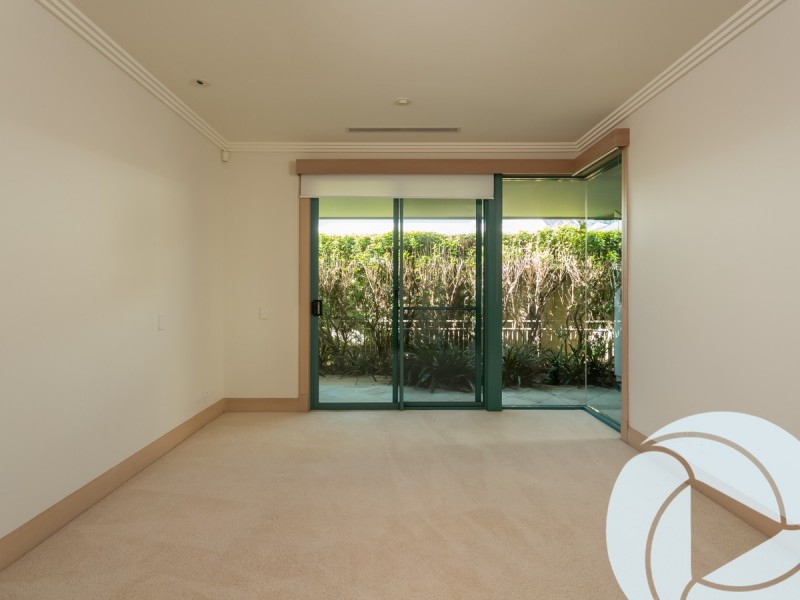 5105 Chalons Field, Benowa QLD 4217