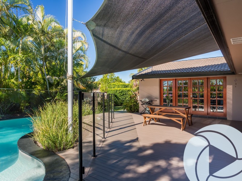 8 Forster Avenue, Bundall QLD 4217