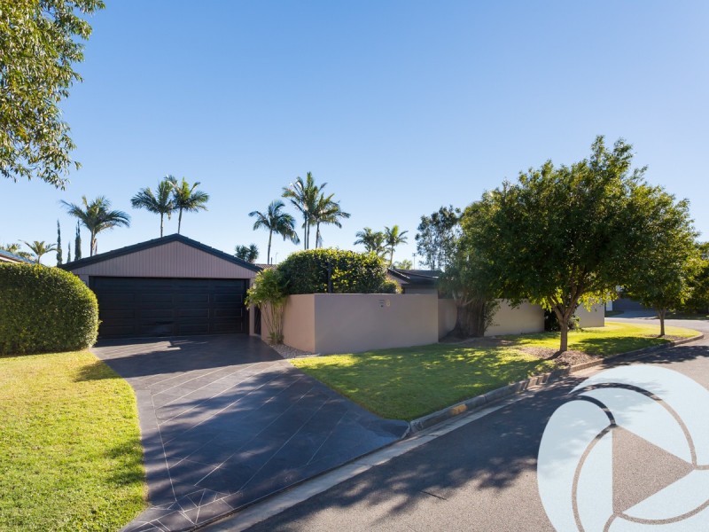 8 Forster Avenue, Bundall QLD 4217