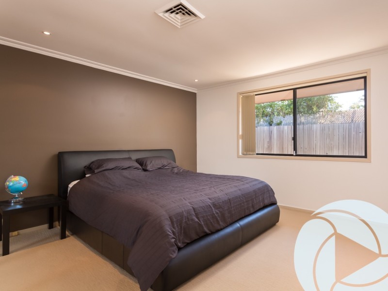 8 Forster Avenue, Sorrento QLD 4217