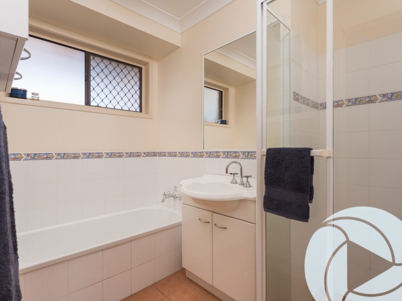 23 Bushtree Court, Burleigh Waters QLD 4220