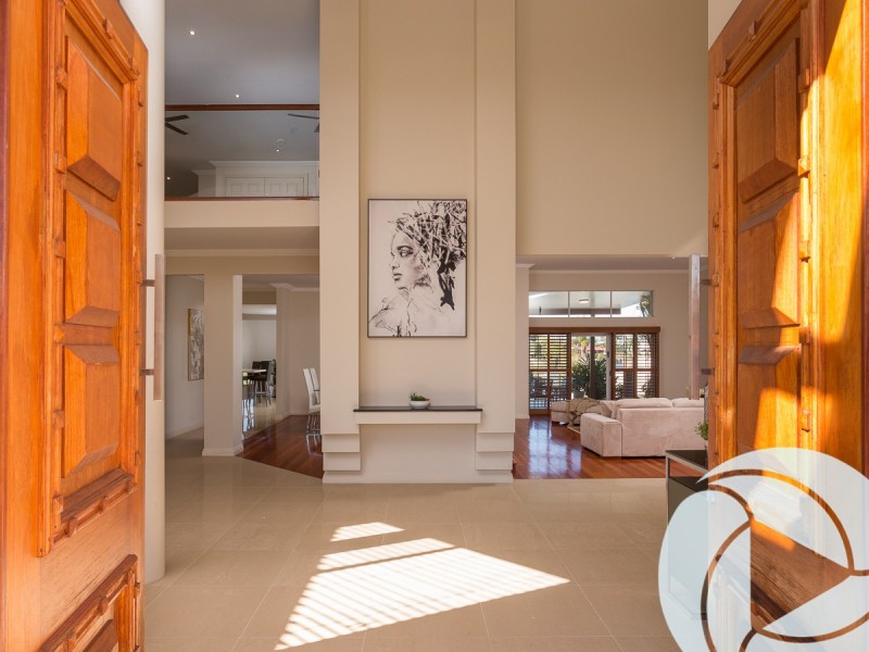 108 Edinburgh Road, Benowa Waters QLD 4217