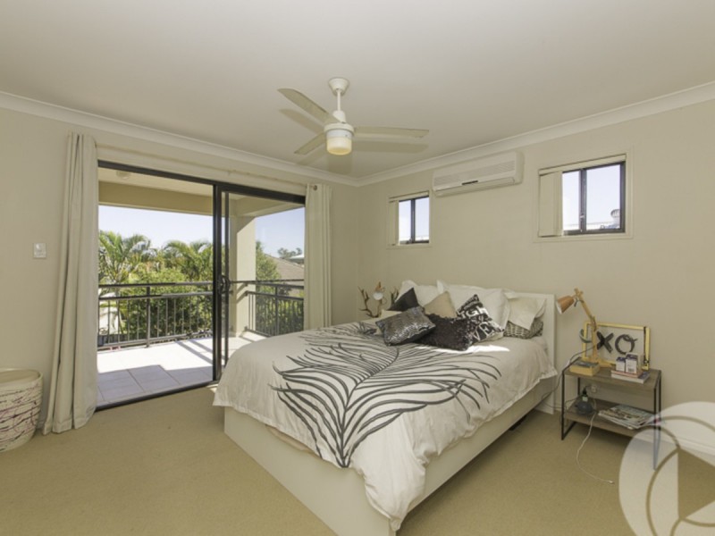 13 Menton Avenue, Varsity Lakes QLD 4227