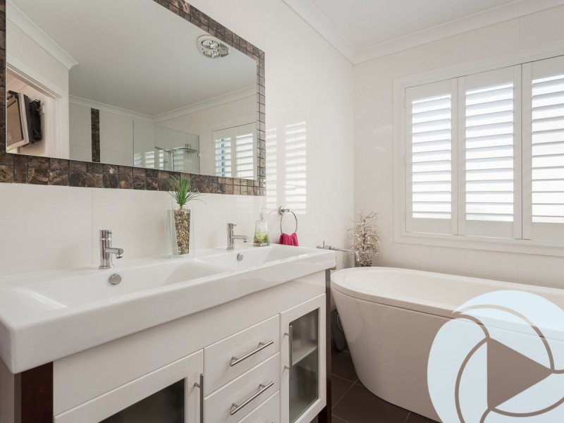 100 Rio Vista Boulevard, Broadbeach Waters QLD 4218