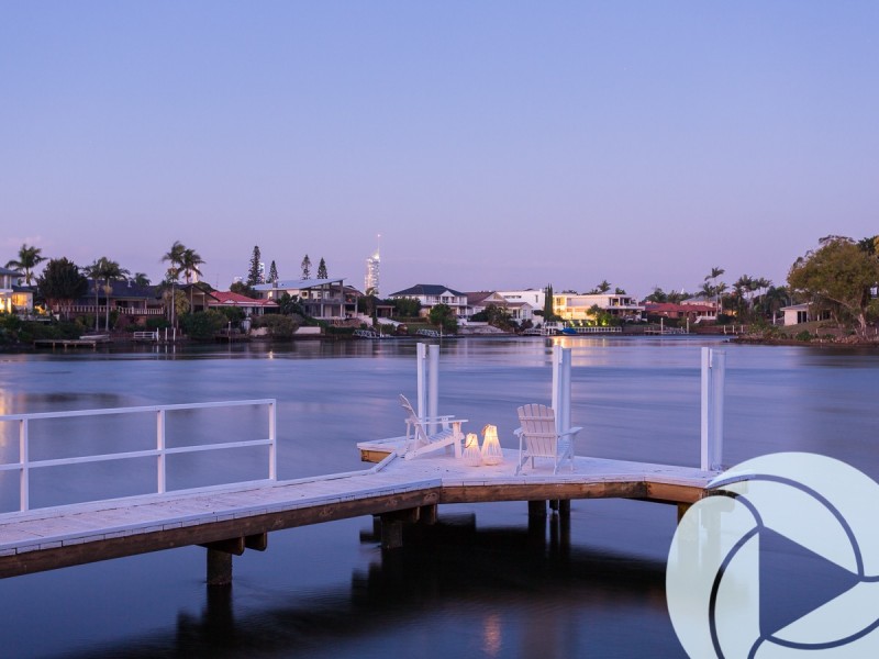 118 Edinburgh Road, Benowa Waters QLD 4217