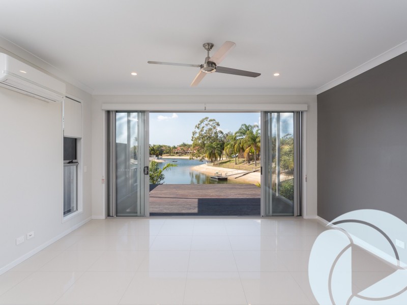 2/184 Rio Vista Boulevard, Mermaid Waters QLD 4218