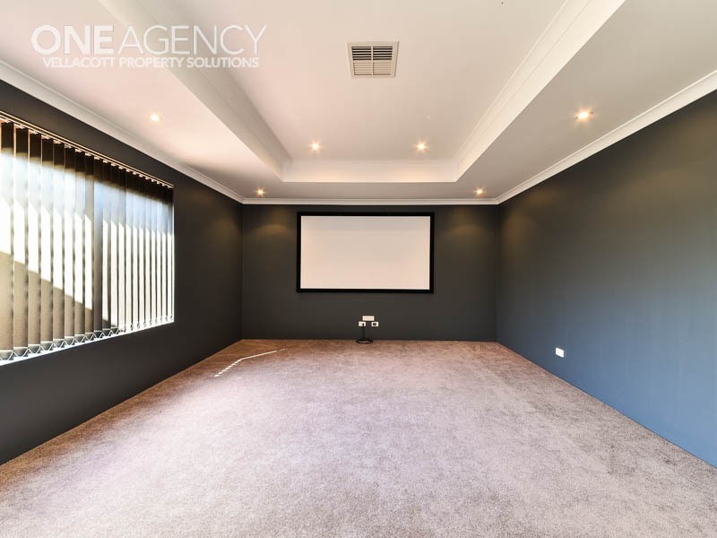 1 Bridge Road, Canning Vale WA 6155