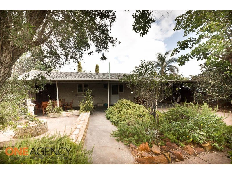 54 Staniland Street, Orange Grove WA 6109