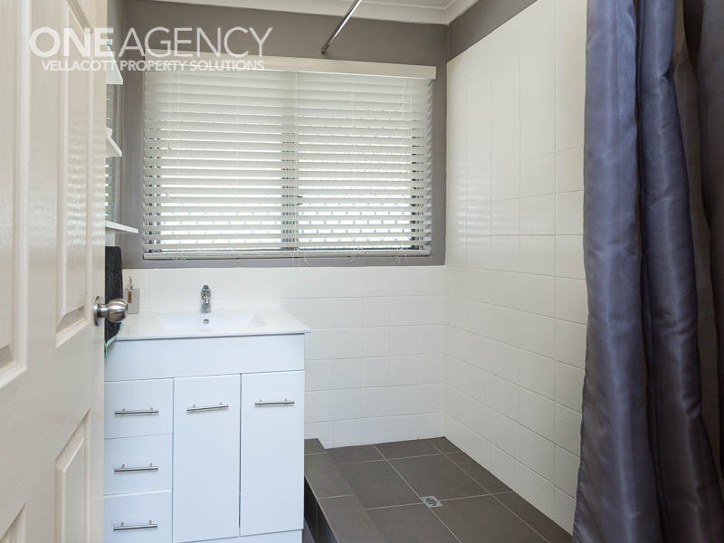 2 Westerham Way, Huntingdale WA 6110