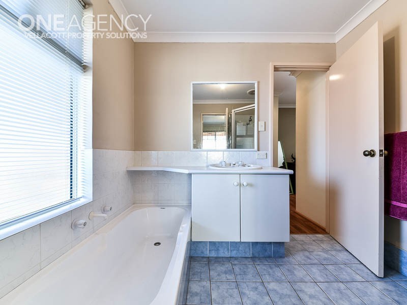 18/7 Lester Drive, Thornlie WA 6108