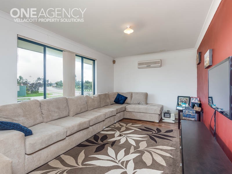 25 Kurrajong Boulevard, Banksia Grove WA 6031