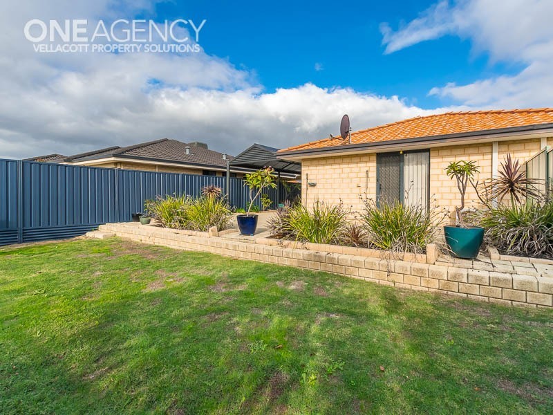 25 Kurrajong Boulevard, Banksia Grove WA 6031