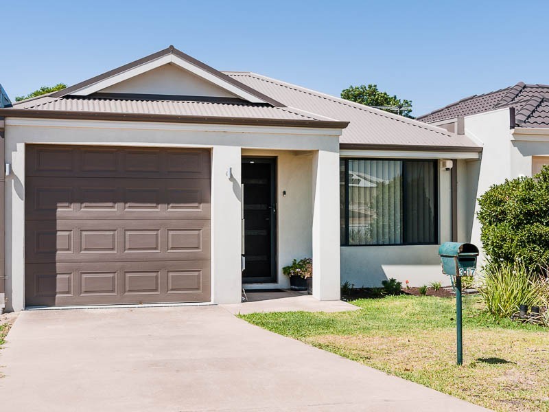 3/17 Pearson Drive, Success WA 6164