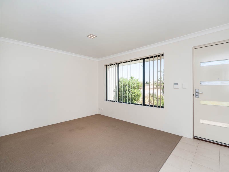 3/17 Pearson Drive, Success WA 6164