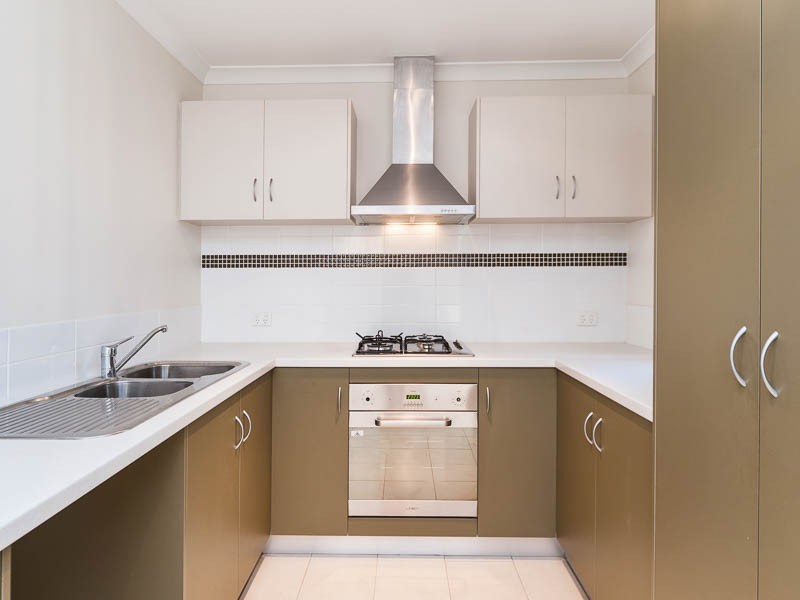 3/17 Pearson Drive, Success WA 6164