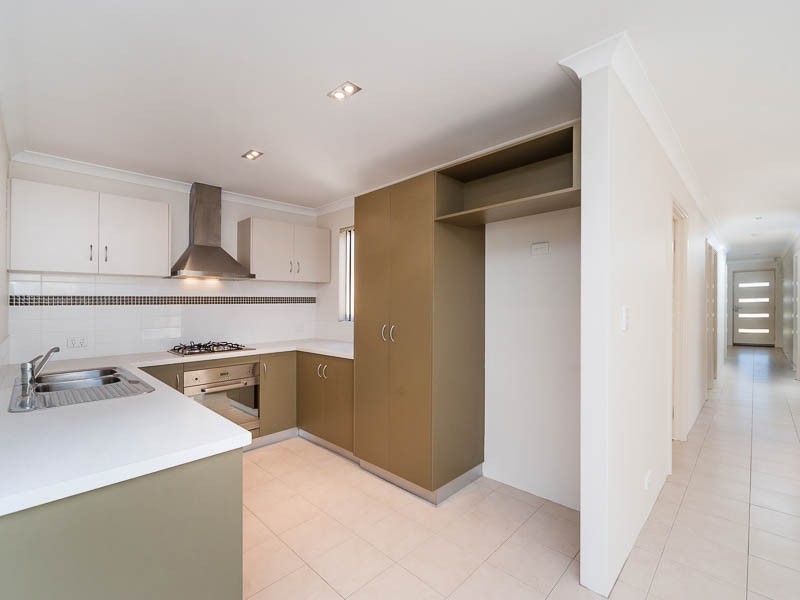 3/17 Pearson Drive, Success WA 6164