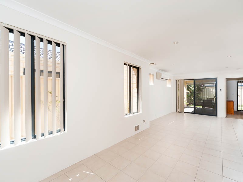 3/17 Pearson Drive, Success WA 6164