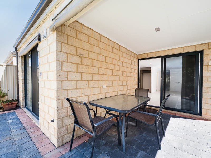 3/17 Pearson Drive, Success WA 6164