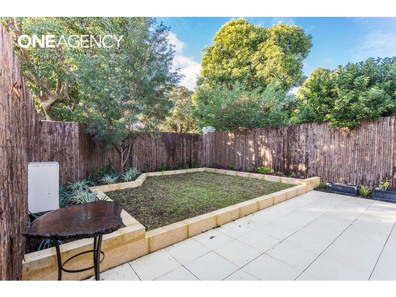 2/55 Lockhart Street, Como WA 6152