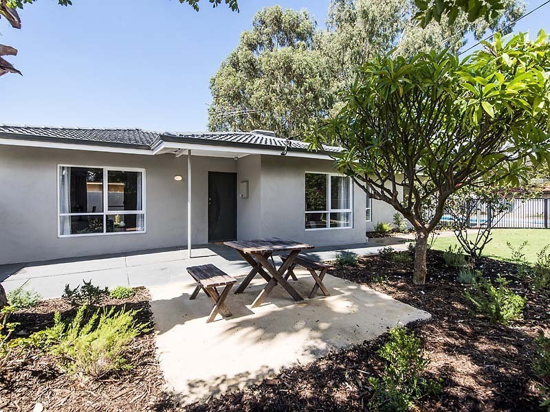 54 Dawson Street, Armadale WA 6112