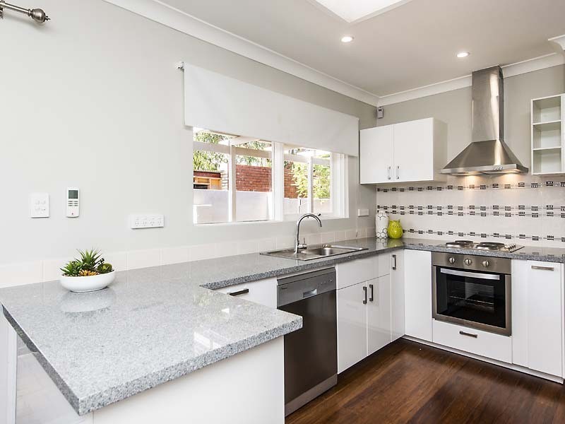 54 Dawson Street, Armadale WA 6112