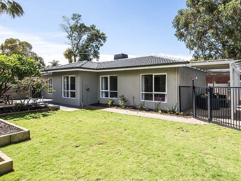 54 Dawson Street, Armadale WA 6112
