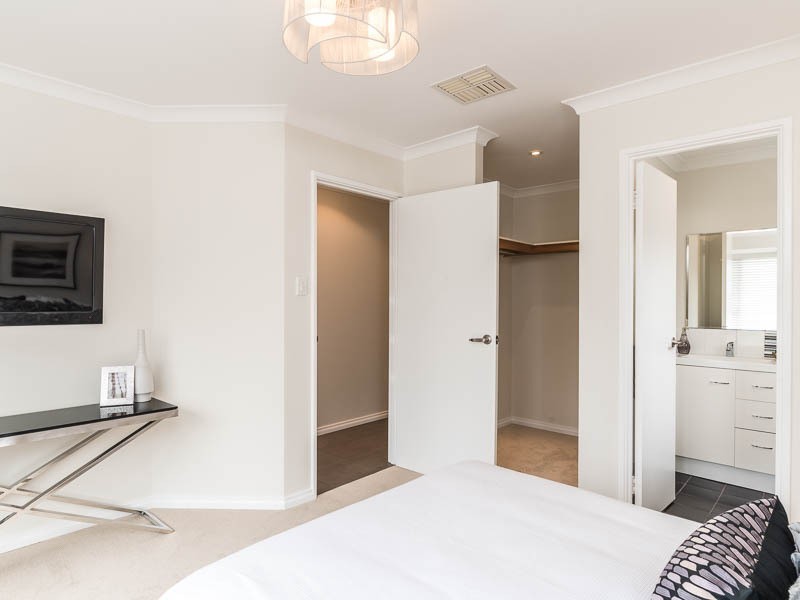 87 Gay Street, Huntingdale WA 6110