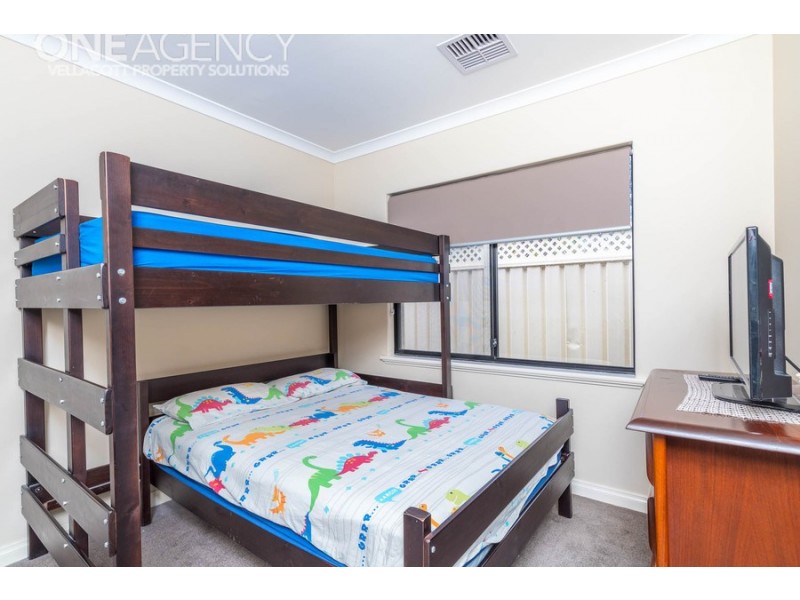 53 Kingsway, Madeley WA 6065