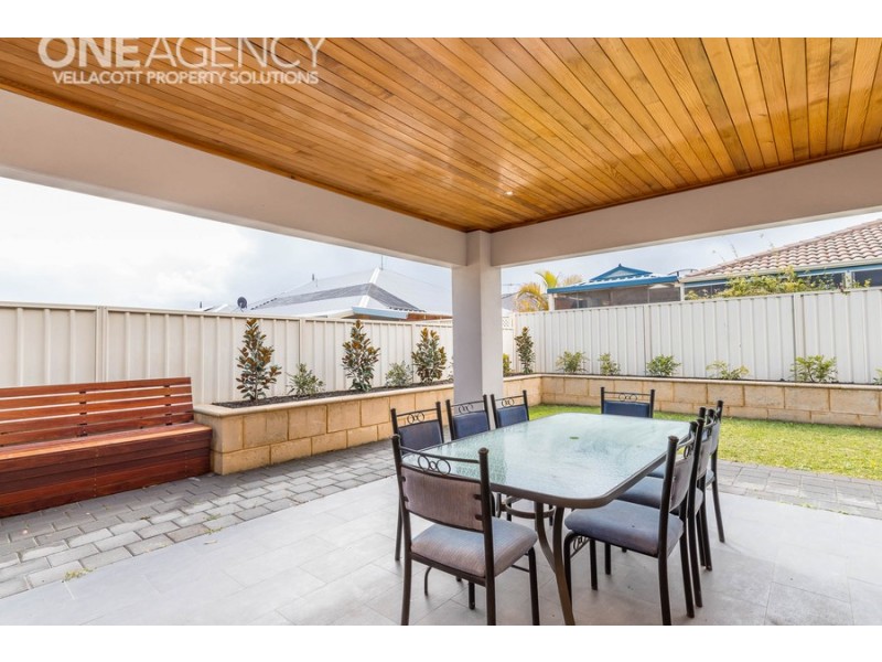 53 Kingsway, Madeley WA 6065