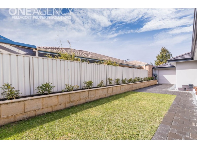 53 Kingsway, Madeley WA 6065