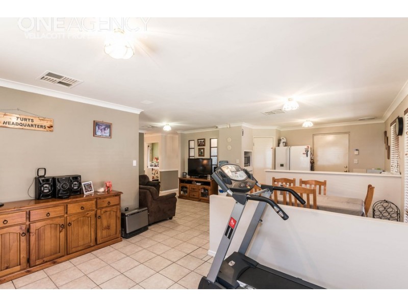 16 Brown Crescent, Seville Grove WA 6112