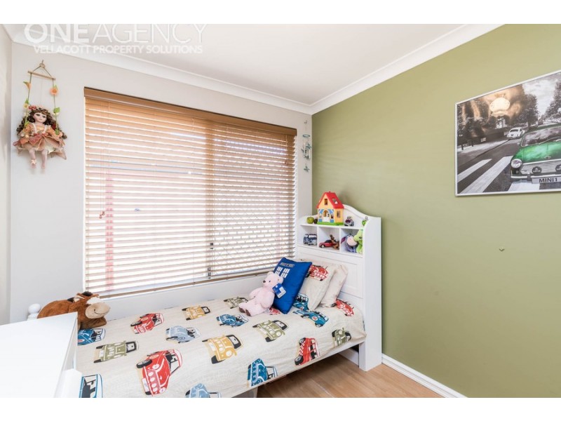 16 Brown Crescent, Seville Grove WA 6112