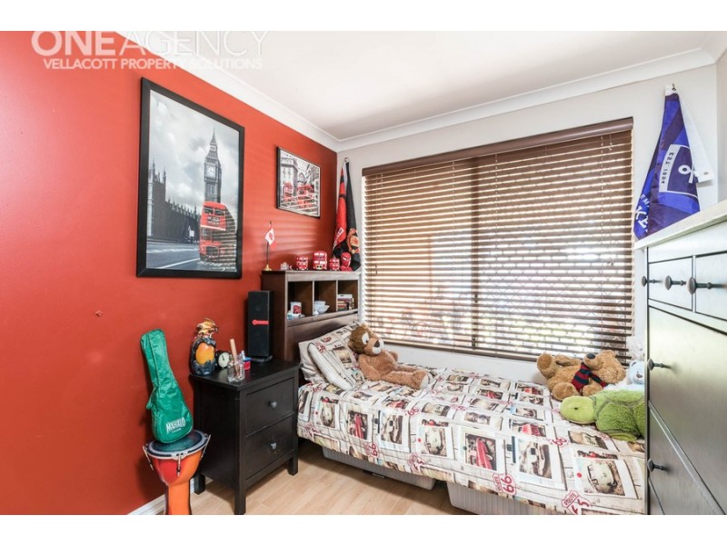 16 Brown Crescent, Seville Grove WA 6112