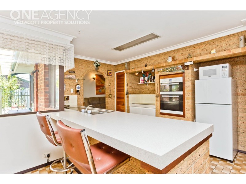 18 Chifley Place, Huntingdale WA 6110